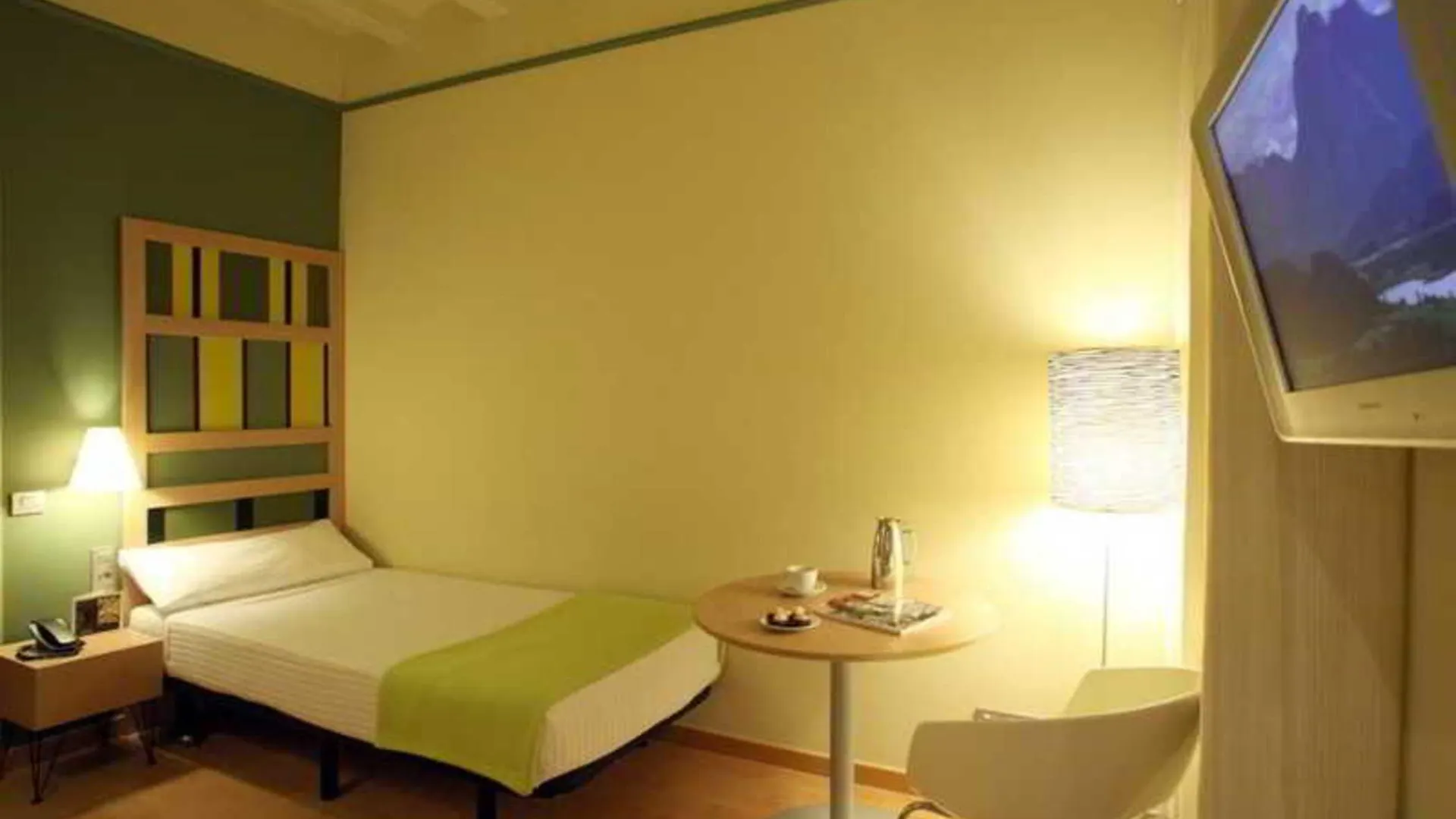 ***  Hotel Ciutat De Barcelone Espagne